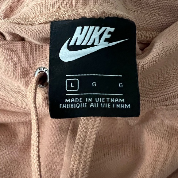 Nike Women's Athletic Lounge Shorts in Dusty Pink - Picture 3 of 3